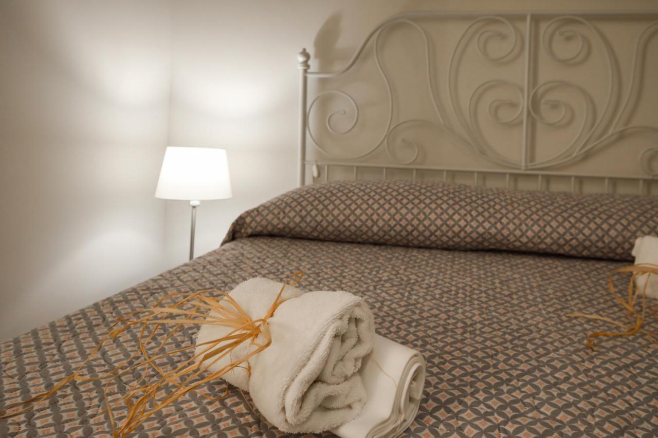 Ingarda Rooms Cavalcaselle Kültér fotó