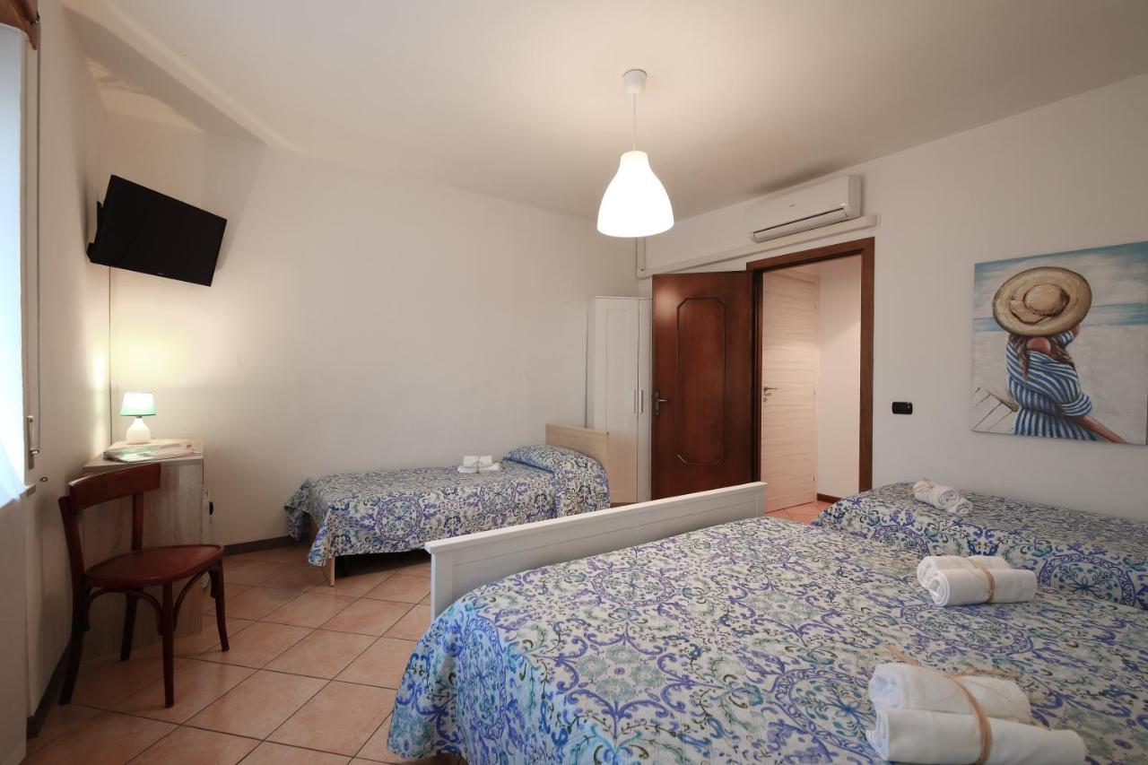 Ingarda Rooms Cavalcaselle Kültér fotó
